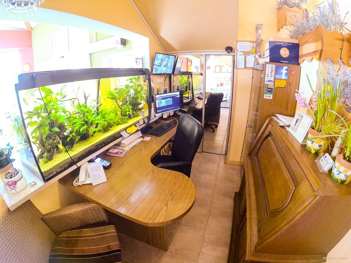 מישלניצה Hotel Krak מראה חיצוני תמונה