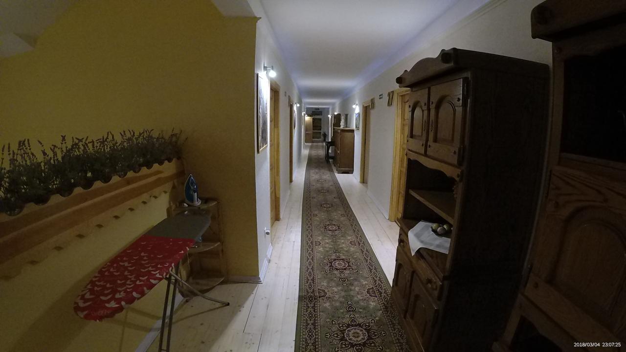 מישלניצה Hotel Krak מראה חיצוני תמונה