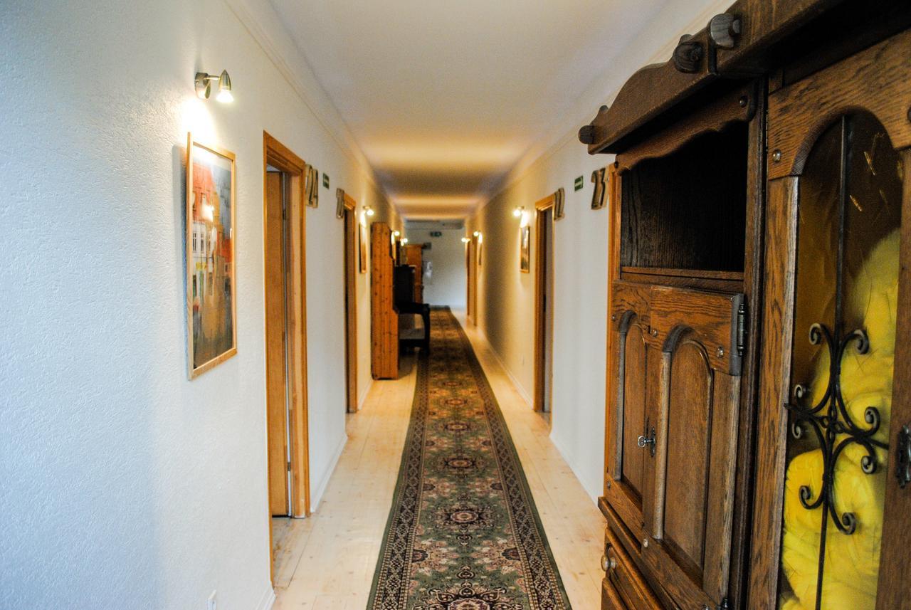 מישלניצה Hotel Krak מראה חיצוני תמונה