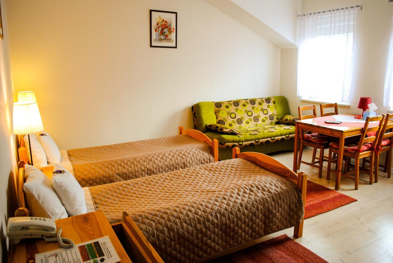מישלניצה Hotel Krak מראה חיצוני תמונה