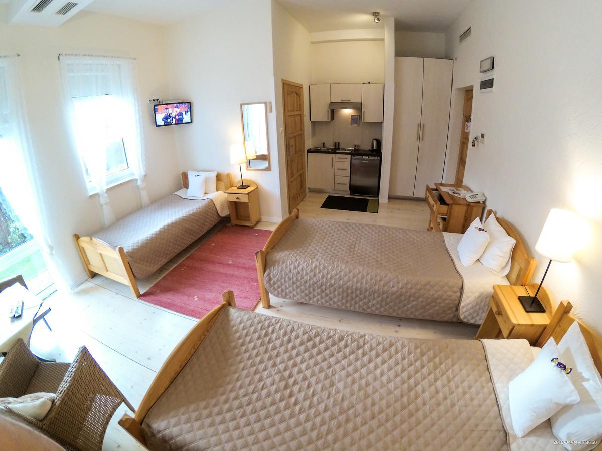 מישלניצה Hotel Krak מראה חיצוני תמונה