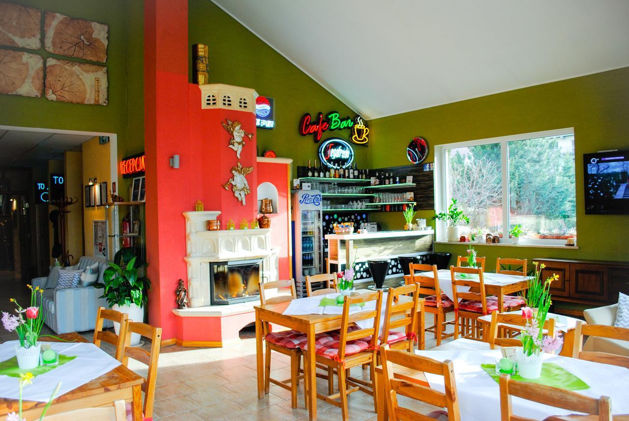 מישלניצה Hotel Krak מראה חיצוני תמונה