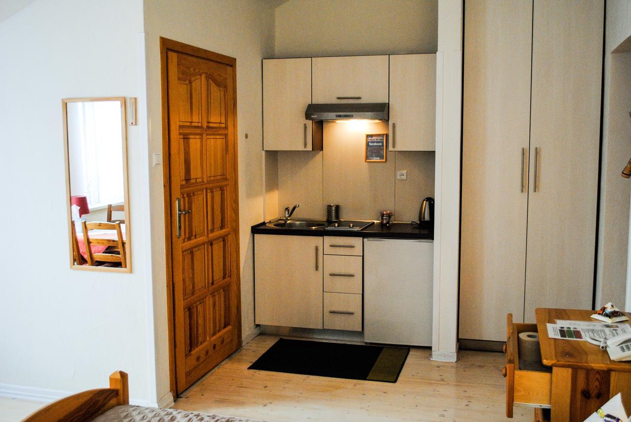 מישלניצה Hotel Krak מראה חיצוני תמונה