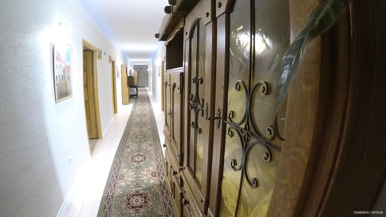מישלניצה Hotel Krak מראה חיצוני תמונה