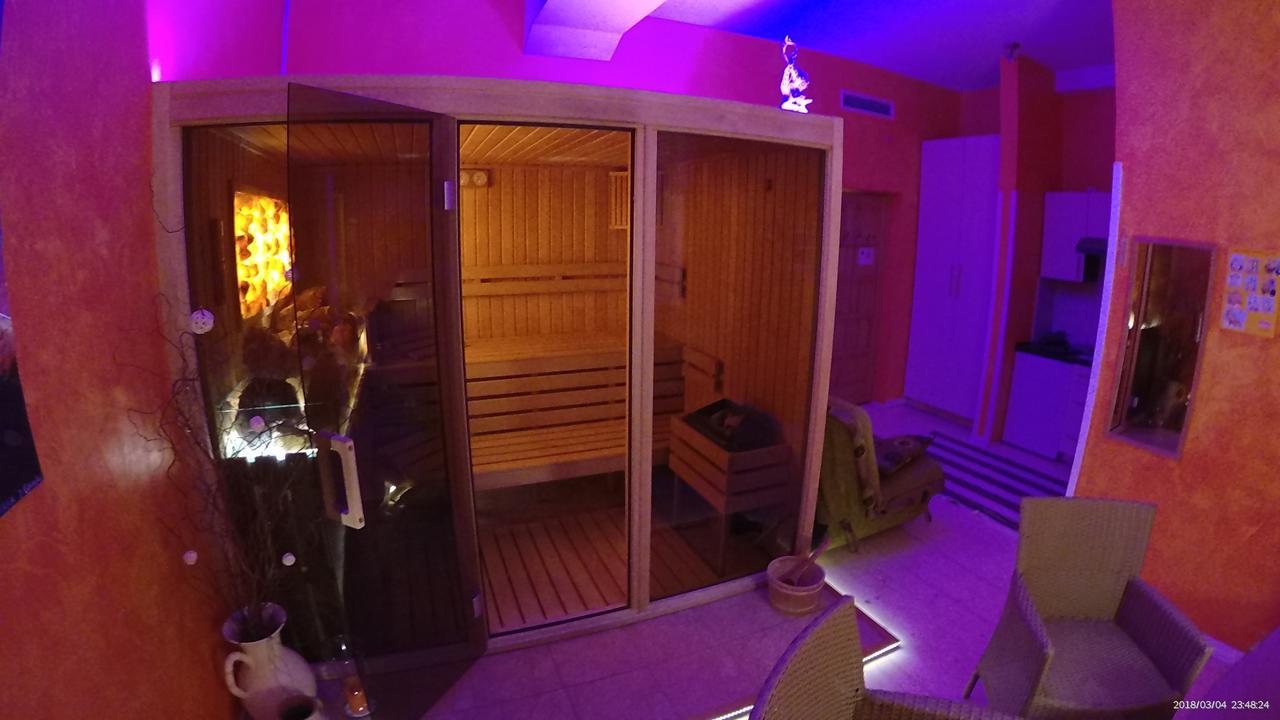 מישלניצה Hotel Krak מראה חיצוני תמונה